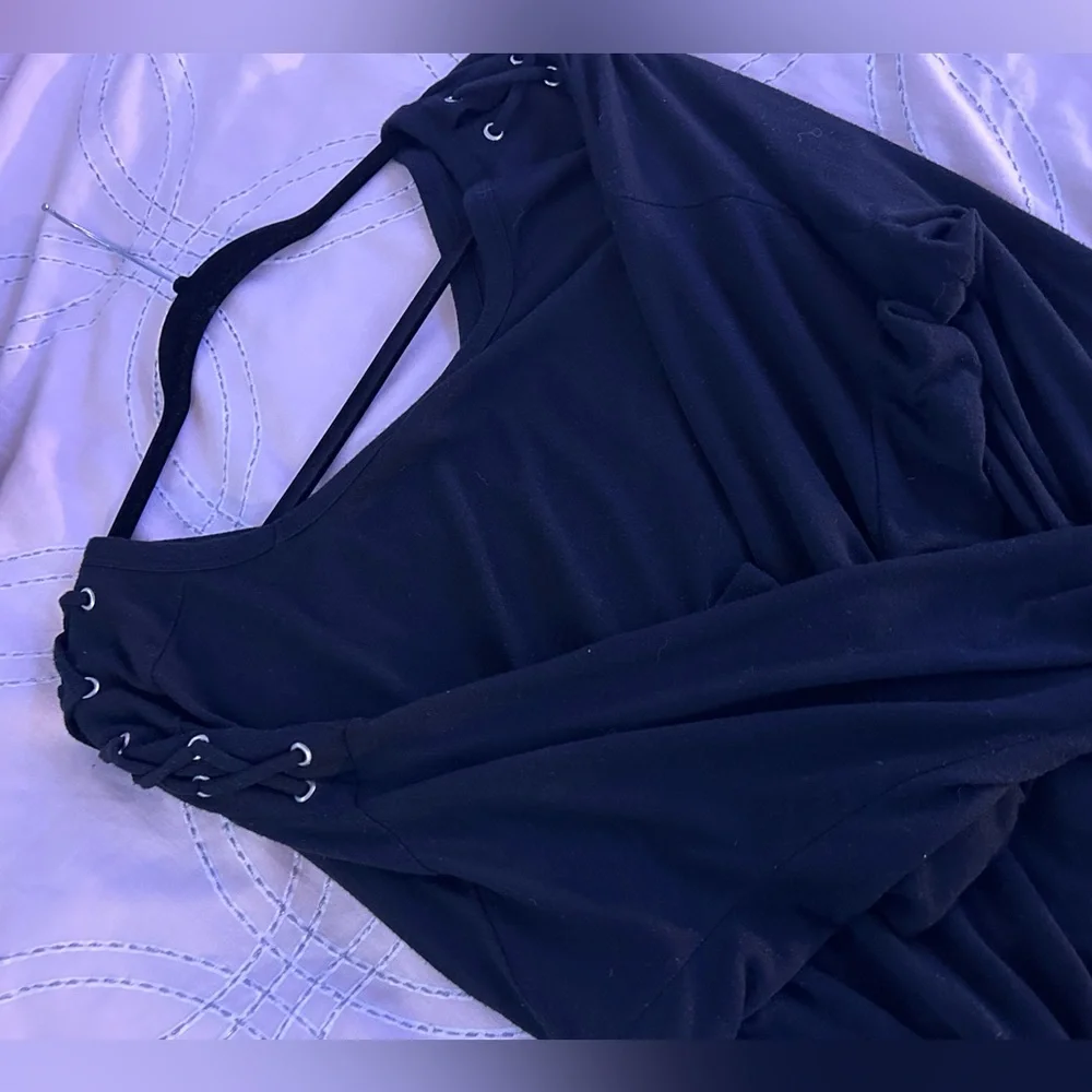 Top - Picture 4 of 6